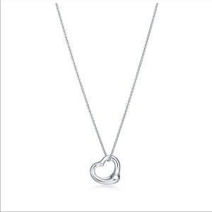 Tiffany & Co Elsa Paretti necklace